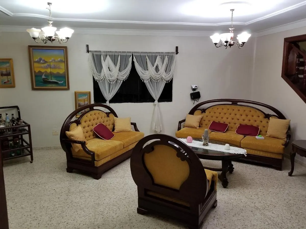 سانتو دومينجو Villa Amanda House 0*, سانتو دومينجو